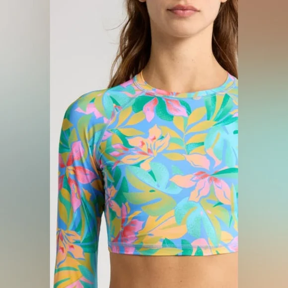 Billabong Tropic Daze Cropped Rashguard & Marina High Waist Surf Shorts Set - Picture 2 of 15